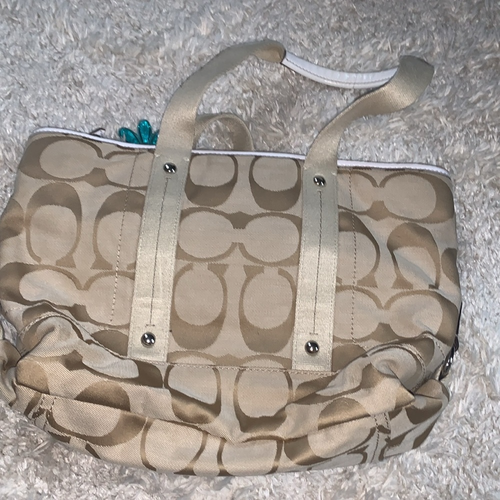 Coach - Picture 2 of 14